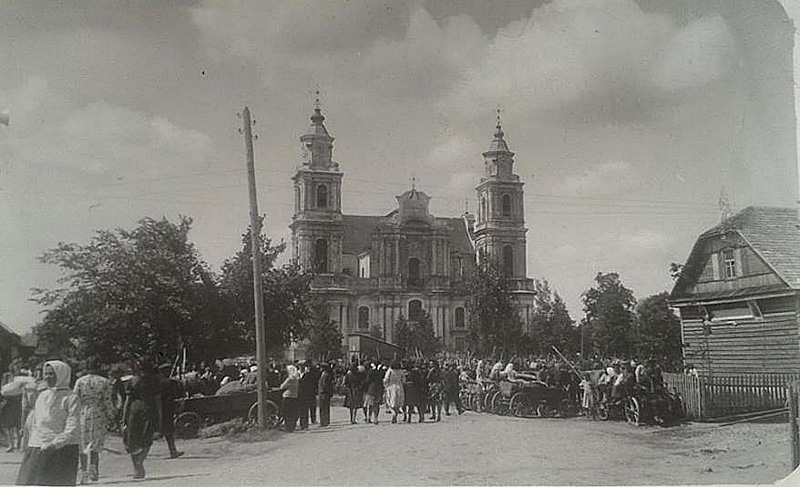 Костёл в Будславе фото