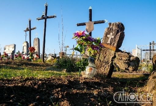 images/previews/news/2021/11/p-2021-11-05-030312021-10-30-cemetery-cb.jpg