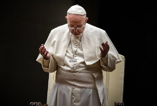 images/previews/news/2022/01/p-2022-01-26-Pope-in-prayer-1200-800-1140x641.jpg