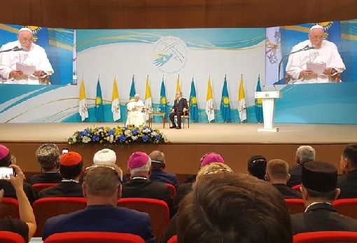 images/previews/news/2022/09/p-2022-09-14-Pope-and-Tokayev.jpg
