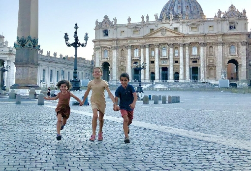 images/previews/news/2024/03/p-2024-03-05-vatican-tour-with-kids-scaled.jpg