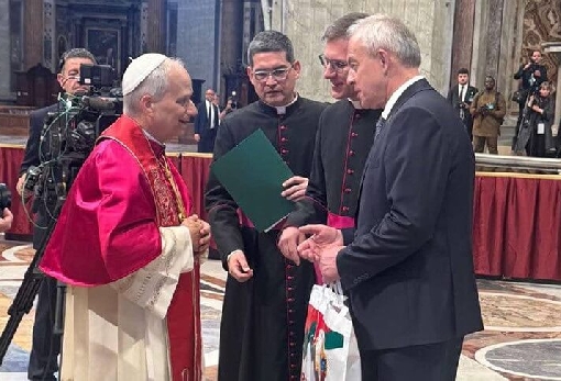 images/previews/news/2025/05/18436/p-2025-05-19-Delegation_BY_with_Pope_Leo_XIV.jpg