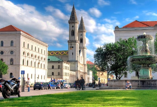 images/previews/news/2025/06/18471/p-2025-06-25-univercity_Munich.jpg